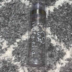Ivory Ella water bottle